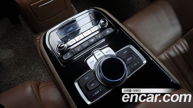 Genesis G90 Premium Luxury, 2019 19