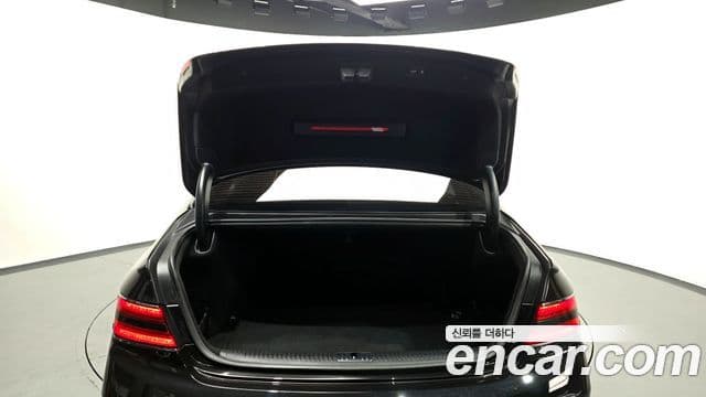 Genesis G90 Premium Luxury, 2019 20