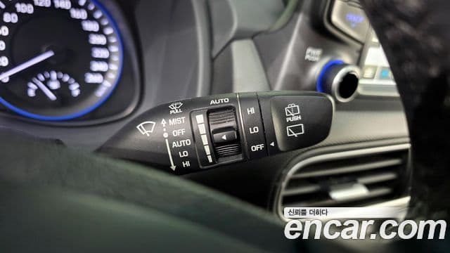 Hyundai Kona Modern tech, 2018 17