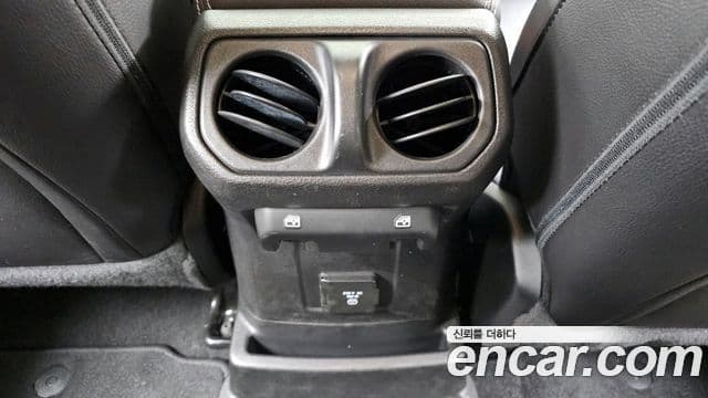 Jeep Wrangler (JL) 2.0 Overland 4도어, 2021 19