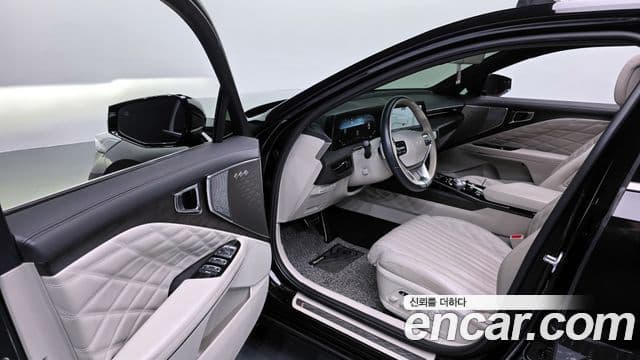 Kia K8 гибрид Signature, 2023 11