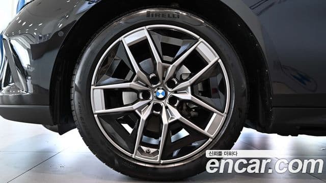 BMW 5시리즈 (G60), 2025 все фото