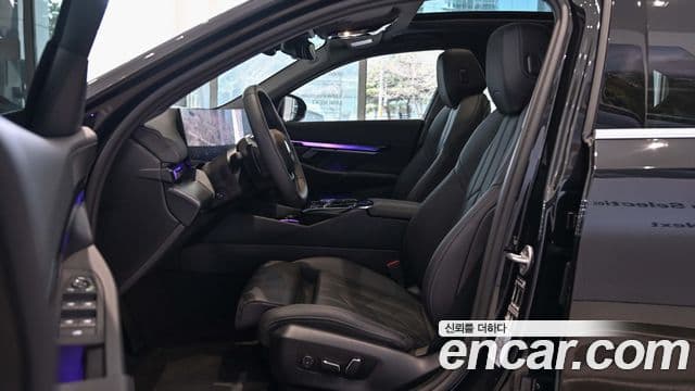 BMW 5시리즈 (G60), 2025 12