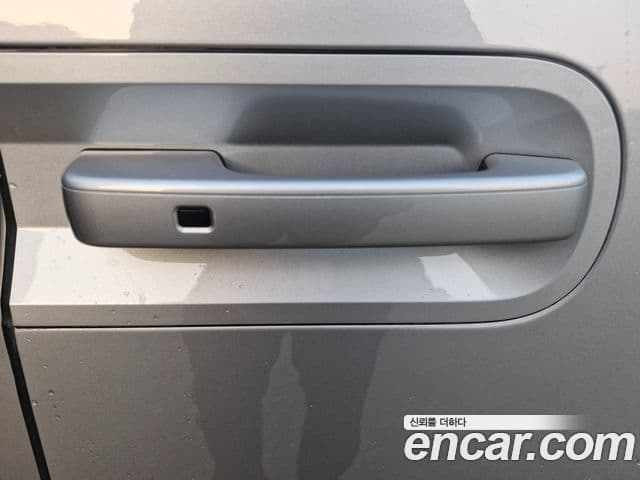 Hyundai Staria Modern, 2023 15