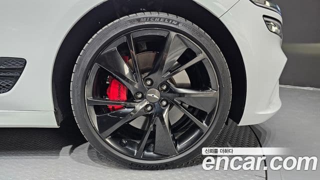 Genesis The / новый New G70, 2023 все фото