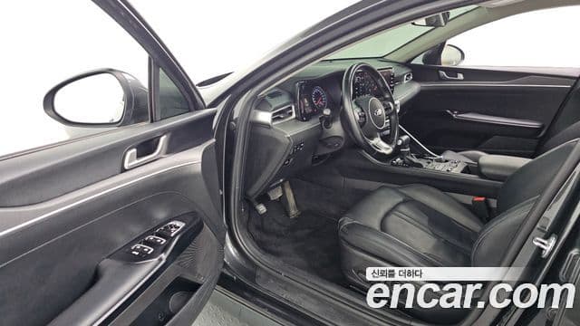 Kia K5 3세대 Trendy, 2021 10
