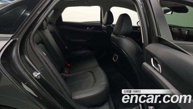 Kia K5 3세대 Trendy, 2021 12