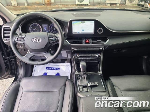 Hyundai Grandeur IG Premium, 2017 19