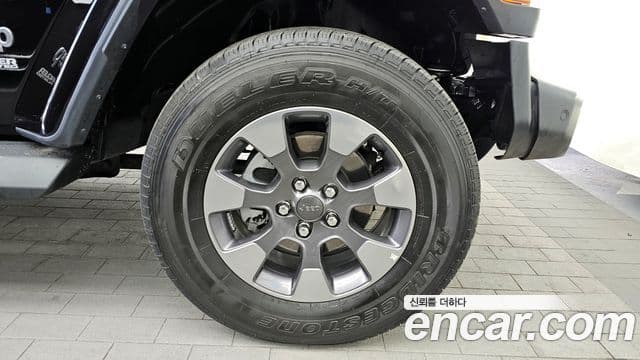 Jeep Wrangler (JL) 2.0 Overland 4도어, 2019 все фото