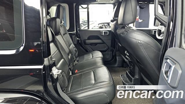 Jeep Wrangler (JL) 2.0 Overland 4도어, 2019 12