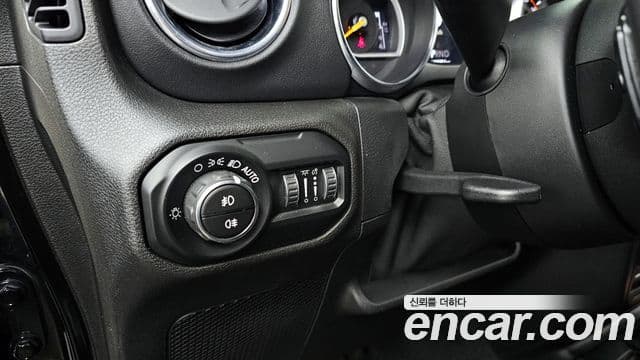 Jeep Wrangler (JL) 2.0 Overland 4도어, 2019 14
