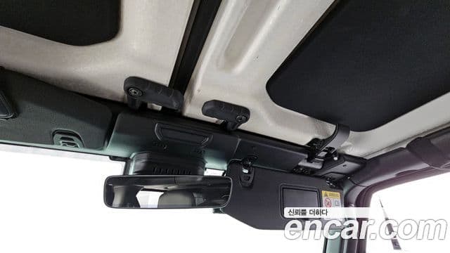 Jeep Wrangler (JL) 2.0 Overland 4도어, 2019 18