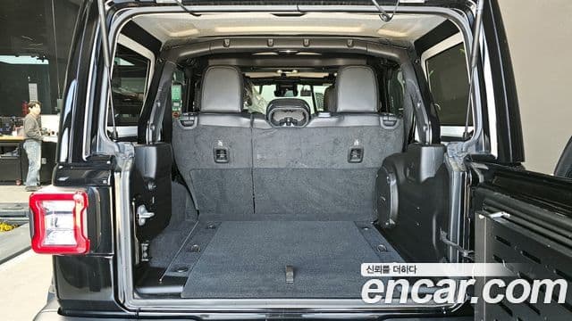 Jeep Wrangler (JL) 2.0 Overland 4도어, 2019 20