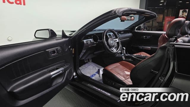 Ford Mustang кабриолет, 2017 10