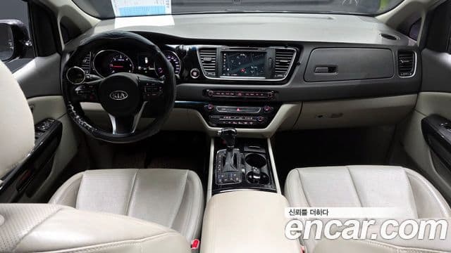 Kia All New Carnival Noblesse, 2016 7