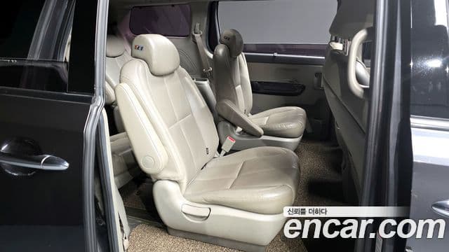 Kia All New Carnival Noblesse, 2016 12