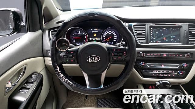 Kia All New Carnival Noblesse, 2016 14