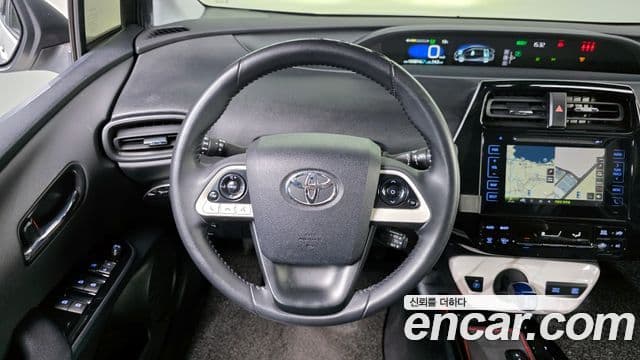 Toyota 프리우스 4세대 1.8 E, 2018 13