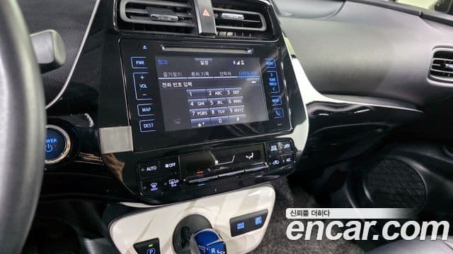 Toyota 프리우스 4세대 1.8 E, 2018 15
