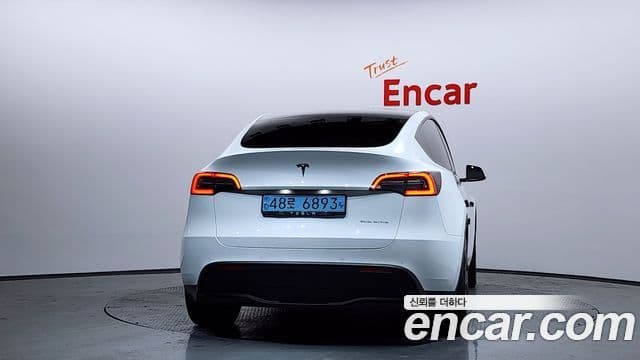 Tesla модель Y Long Range AWD, 2021 4