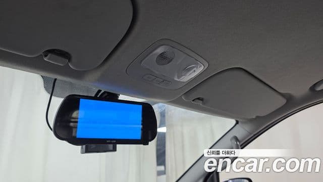 Hyundai Grand Starex CVX Luxury, 2016 16