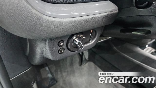 Mini Cooper S 클럽맨 2세대, 2021 16