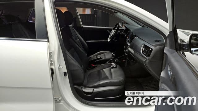 Kia Stonic Prestige, 2019 11