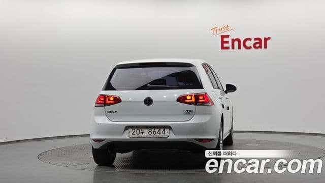 Volkswagen Гольф 7세대, 2015 4