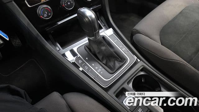 Volkswagen Гольф 7세대, 2015 9