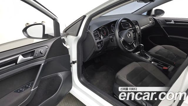 Volkswagen Гольф 7세대, 2015 10