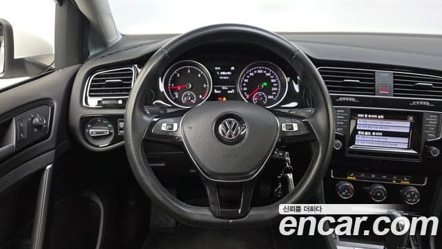 Volkswagen Гольф 7세대, 2015 15