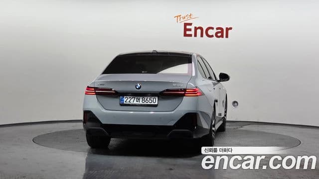 BMW 5시리즈 (G60) 530i xDrive M Sport, 2024 4