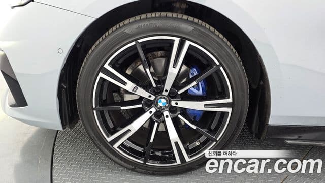 BMW 5시리즈 (G60) 530i xDrive M Sport, 2024 все фото