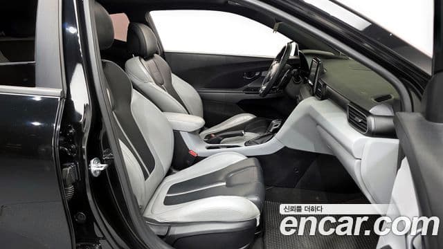 Hyundai Veloster (JS) Core, 2018 11