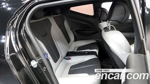 Hyundai Veloster (JS) Core, 2018 12