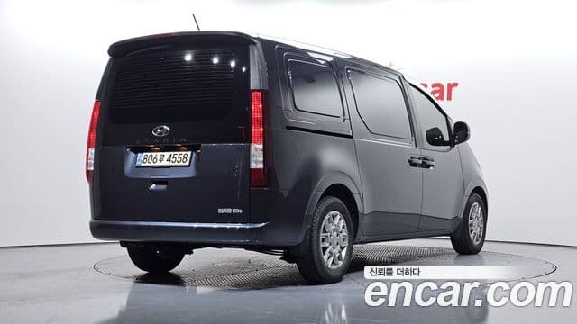 Hyundai Staria Modern, 2022 2