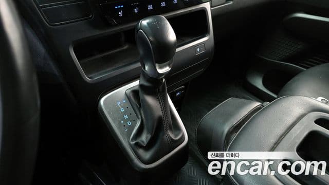 Hyundai Staria Modern, 2022 9