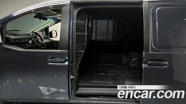 Hyundai Staria Modern, 2022 12