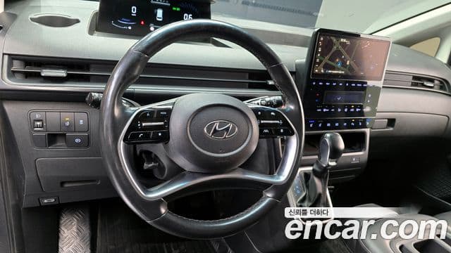 Hyundai Staria Modern, 2022 13