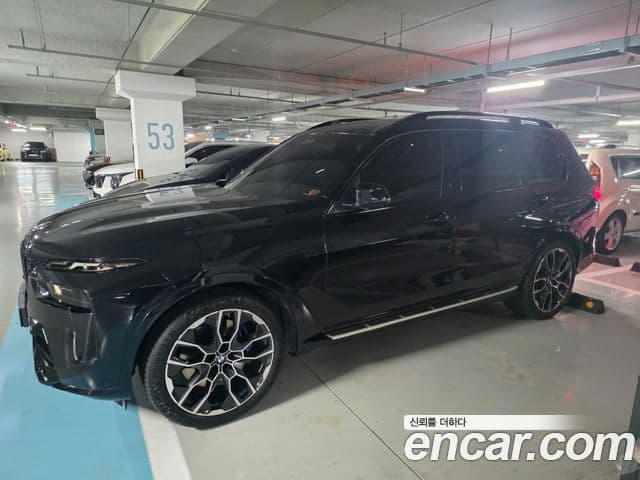 BMW X7 (G07) xDrive 40d M Sport 6인승, 2024 1