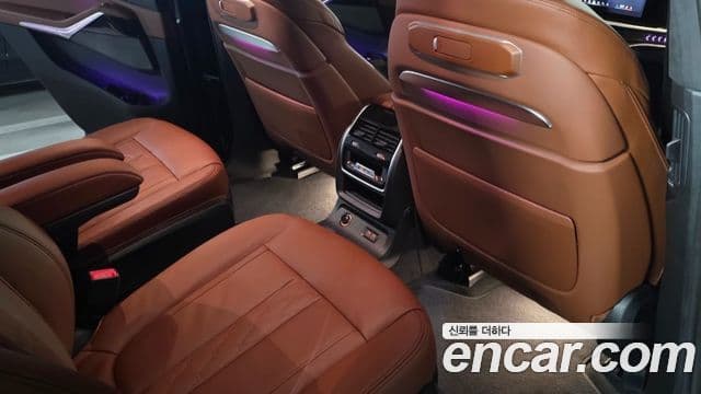 BMW X7 (G07) xDrive 40d M Sport 6인승, 2024 9