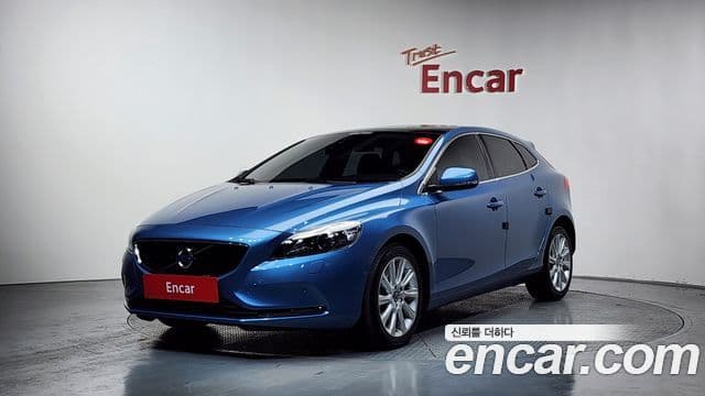 Volvo V40 2세대, 2016 1