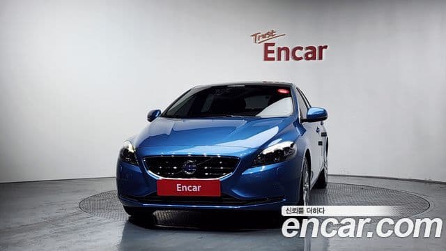 Volvo V40 2세대, 2016 3
