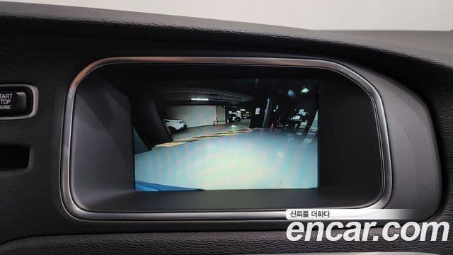 Volvo V40 2세대, 2016 16