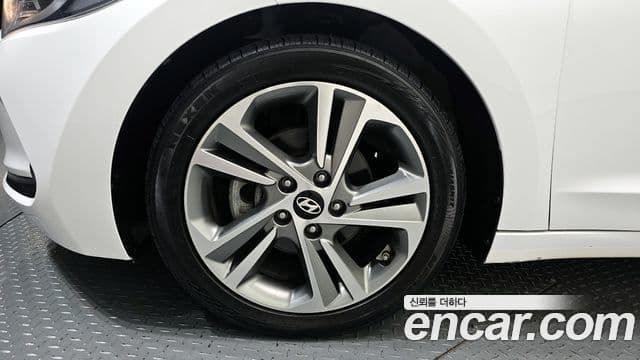 Hyundai Avante AD 1.6 GDI Value Plus, 2018 все фото