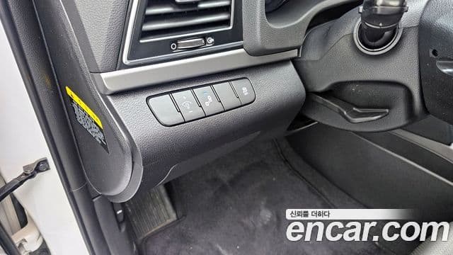 Hyundai Avante AD 1.6 GDI Value Plus, 2018 17