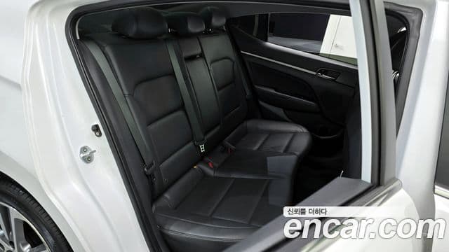 Hyundai Avante AD Special, 2016 12