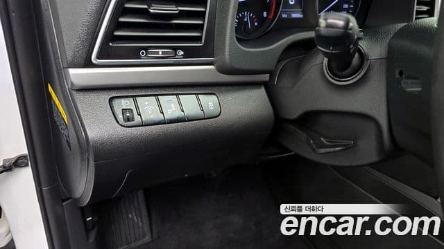 Hyundai Avante AD Special, 2016 15