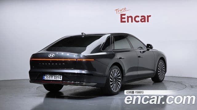 Hyundai Grandeur гибрид (GN7) Calligraphy, 2025 2