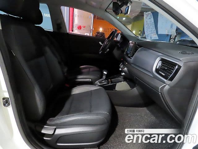 Kia Stonic Trendy, 2019 8